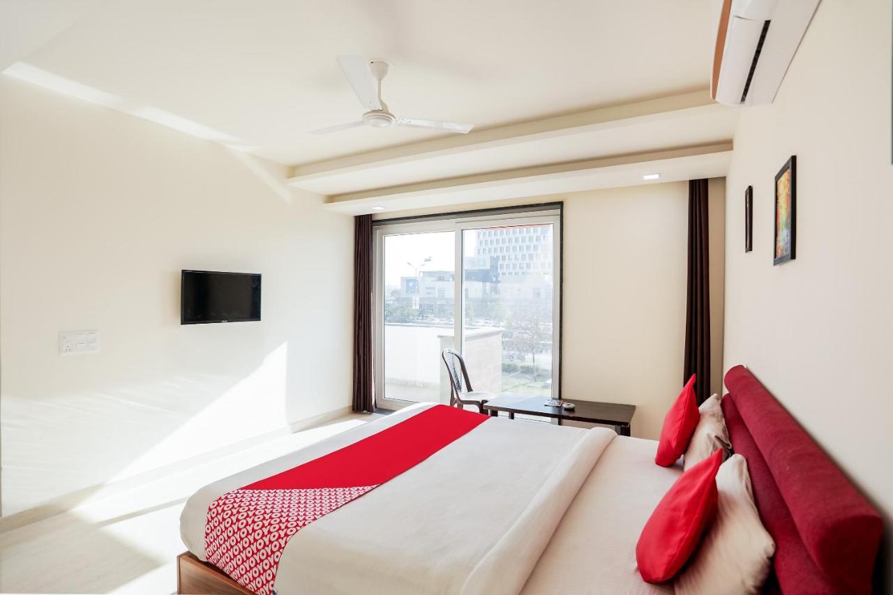 Oyo 65118 Hotel Vatika Gurgaon Luaran gambar