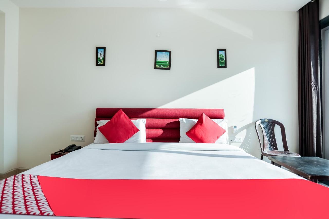 Oyo 65118 Hotel Vatika Gurgaon Luaran gambar