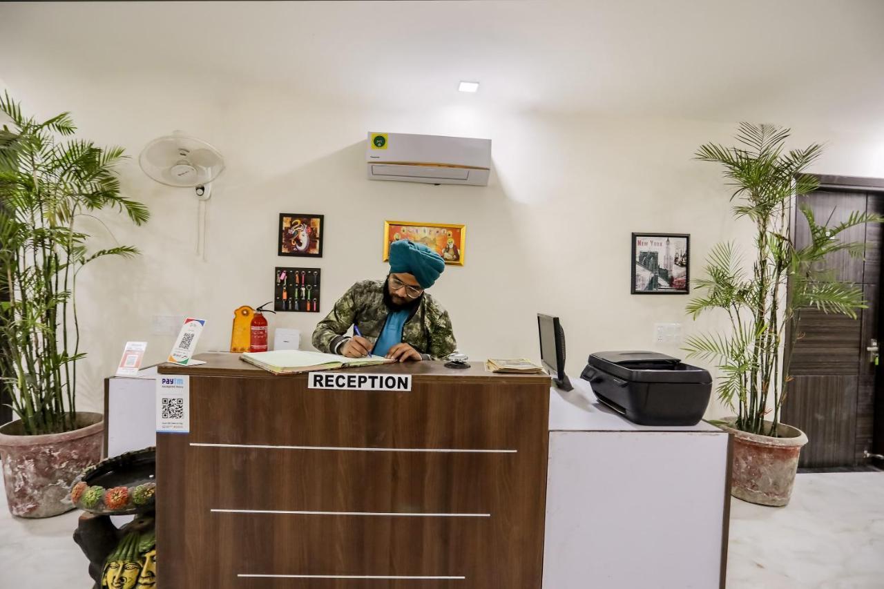 Oyo 65118 Hotel Vatika Gurgaon Luaran gambar